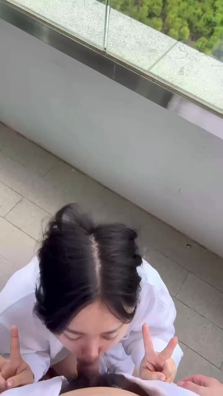 Background nonton video viral Bokep Mulus Corott Di Balkon Atas
